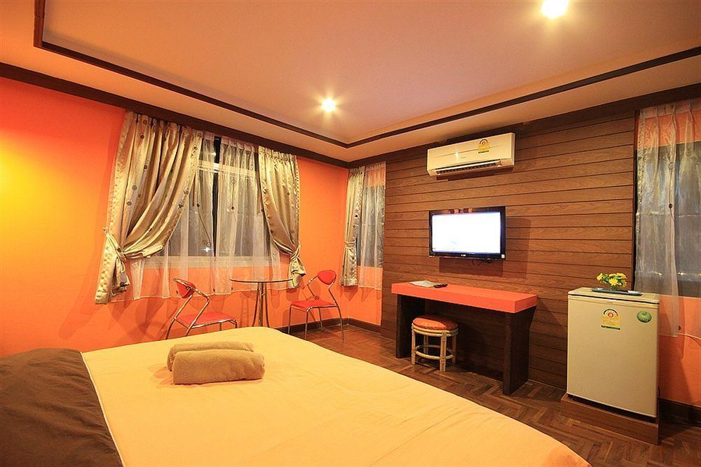The Palm Delight Lodge Jomtien Exterior foto
