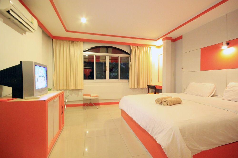 The Palm Delight Lodge Jomtien Exterior foto