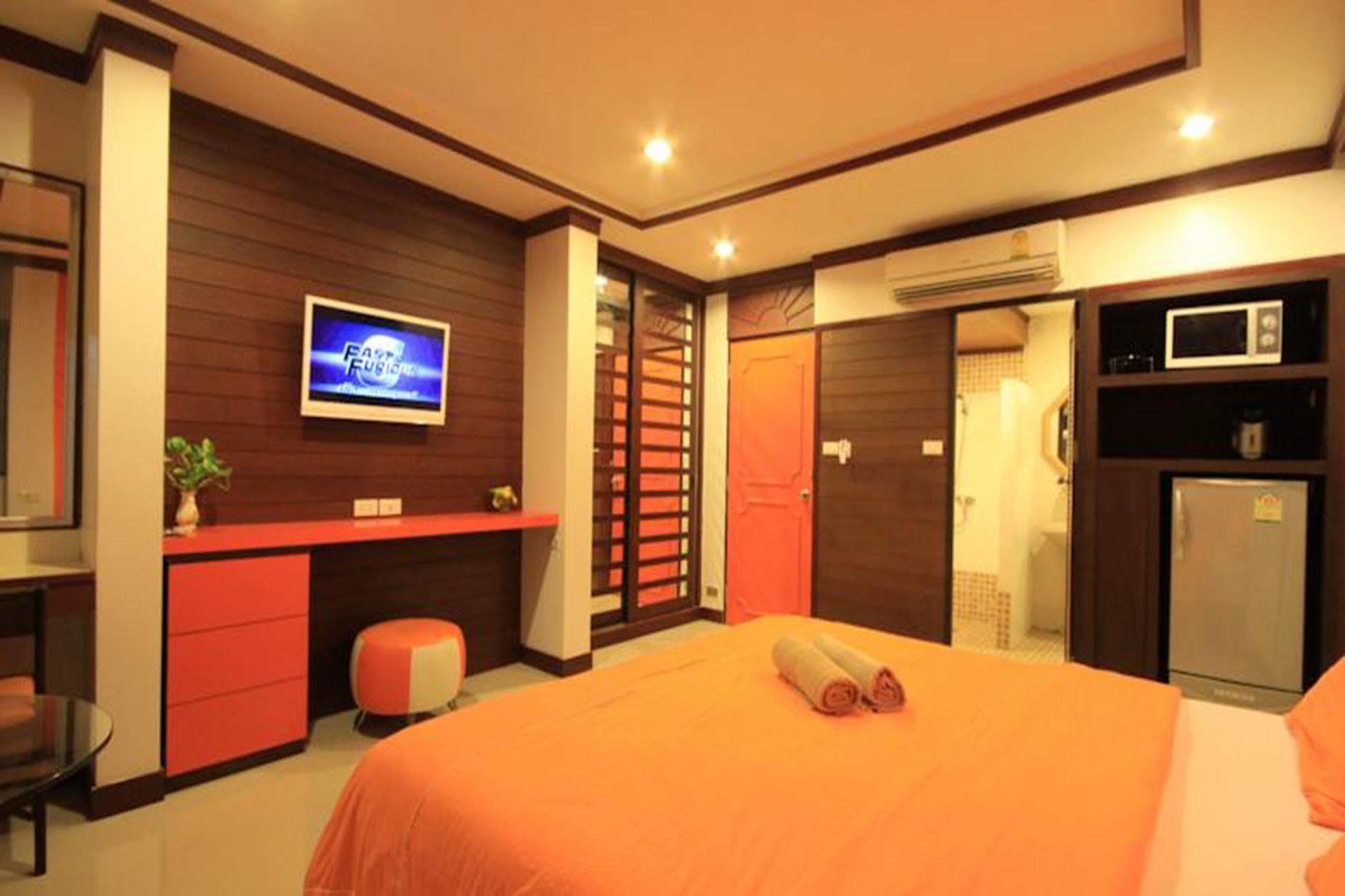 The Palm Delight Lodge Jomtien Exterior foto
