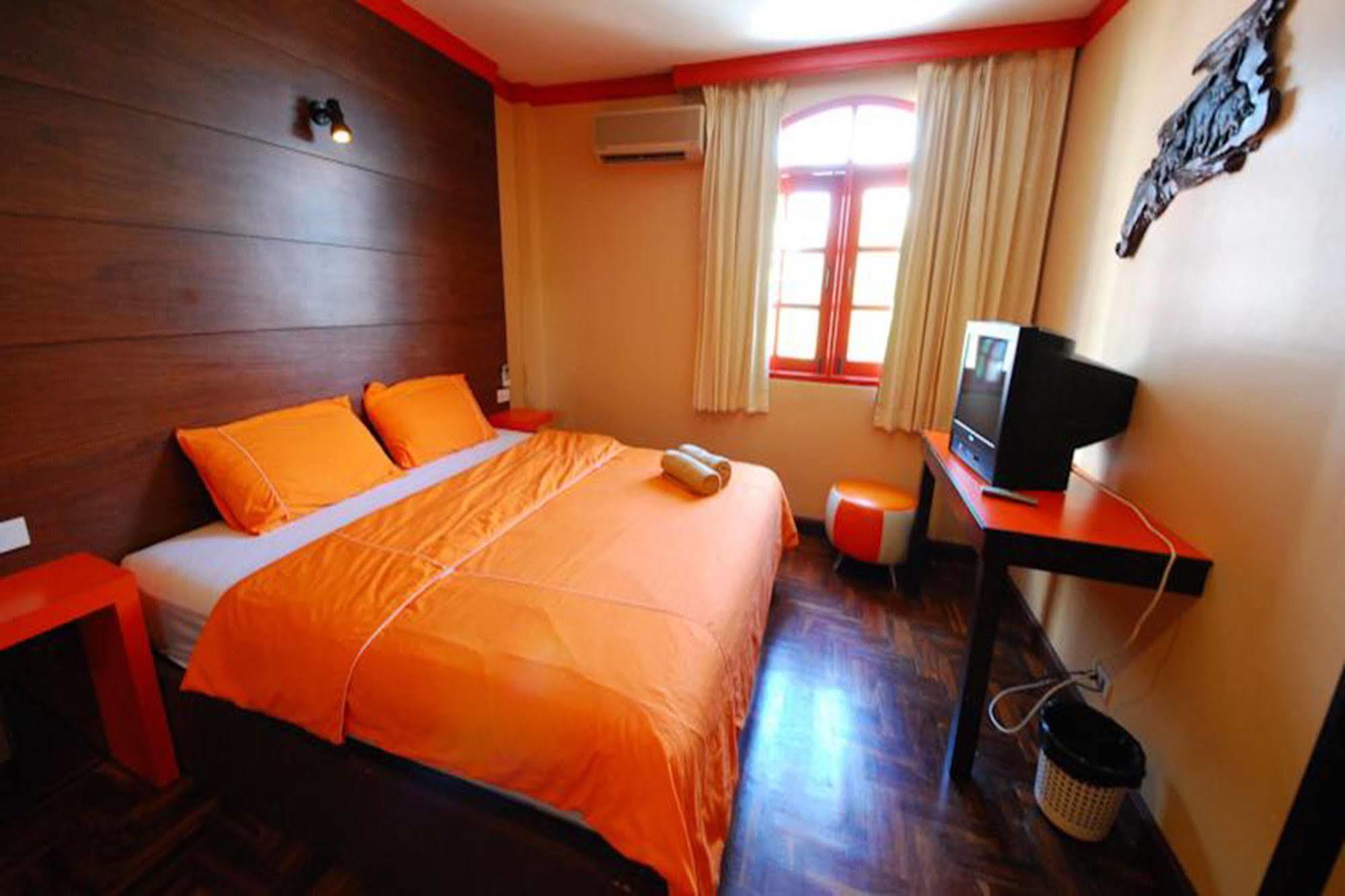 The Palm Delight Lodge Jomtien Exterior foto