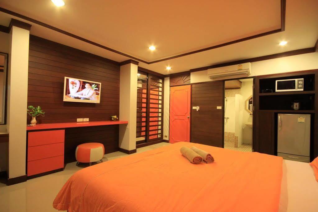 The Palm Delight Lodge Jomtien Exterior foto