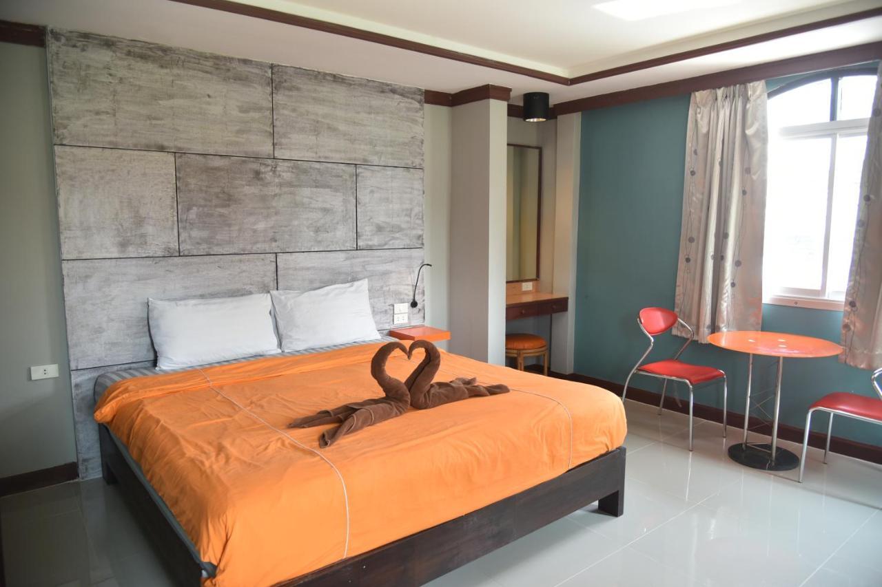 The Palm Delight Lodge Jomtien Exterior foto
