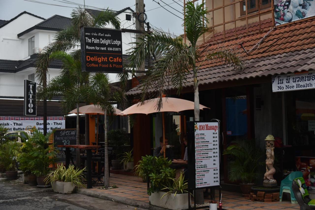 The Palm Delight Lodge Jomtien Exterior foto