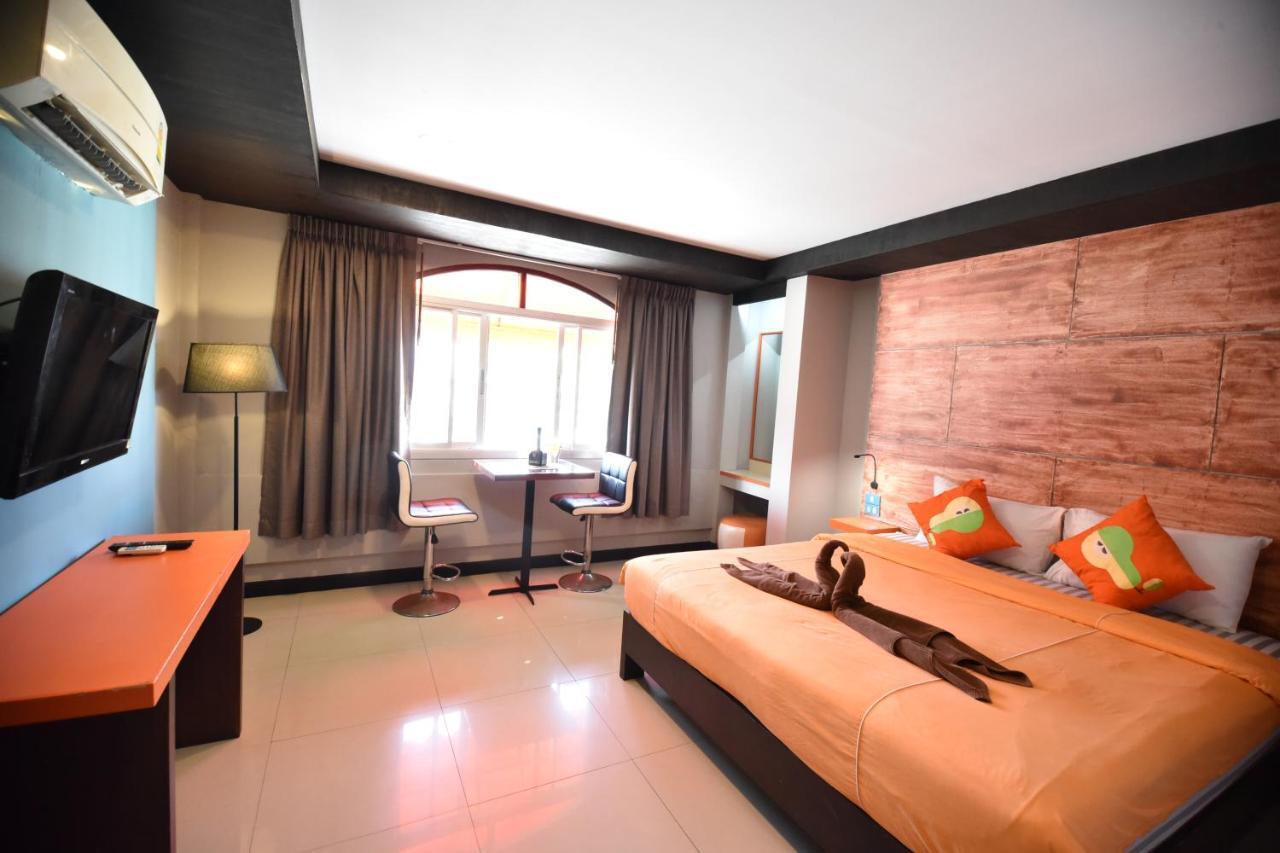 The Palm Delight Lodge Jomtien Exterior foto