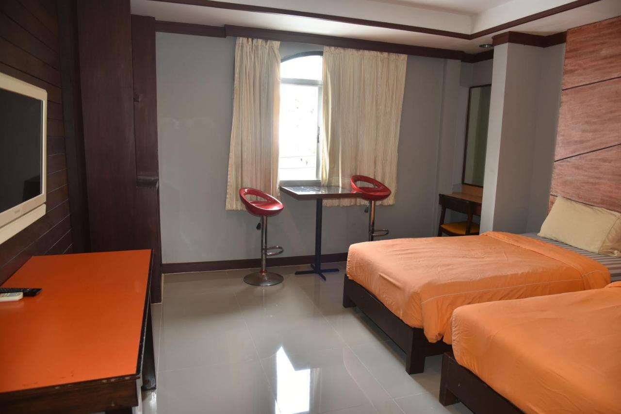 The Palm Delight Lodge Jomtien Exterior foto